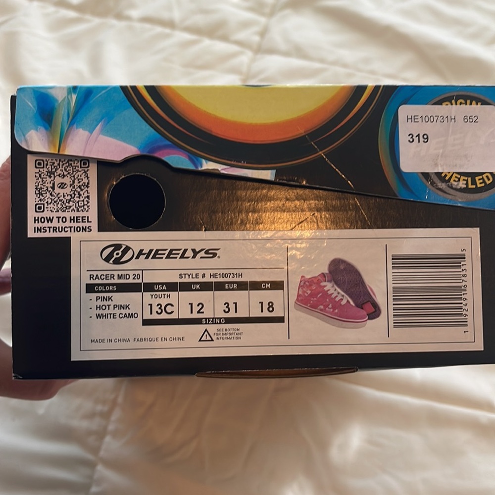 Girls Heelys - Picture 7 of 8